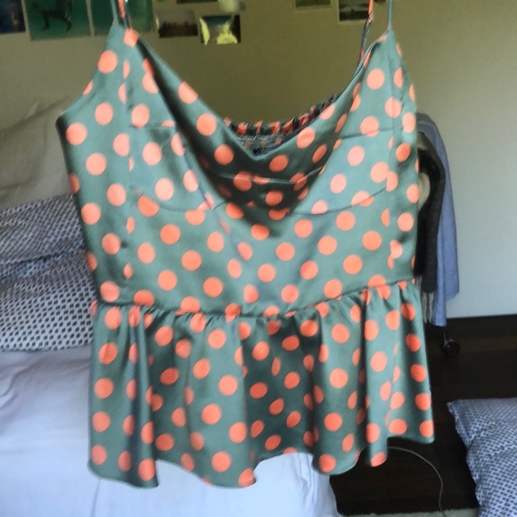 Green Coral Peplum top - Picture 4 of 6